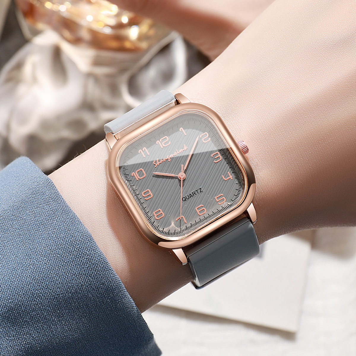 Fashion Square Women Watches C – обзор и цена Silicone Band Women