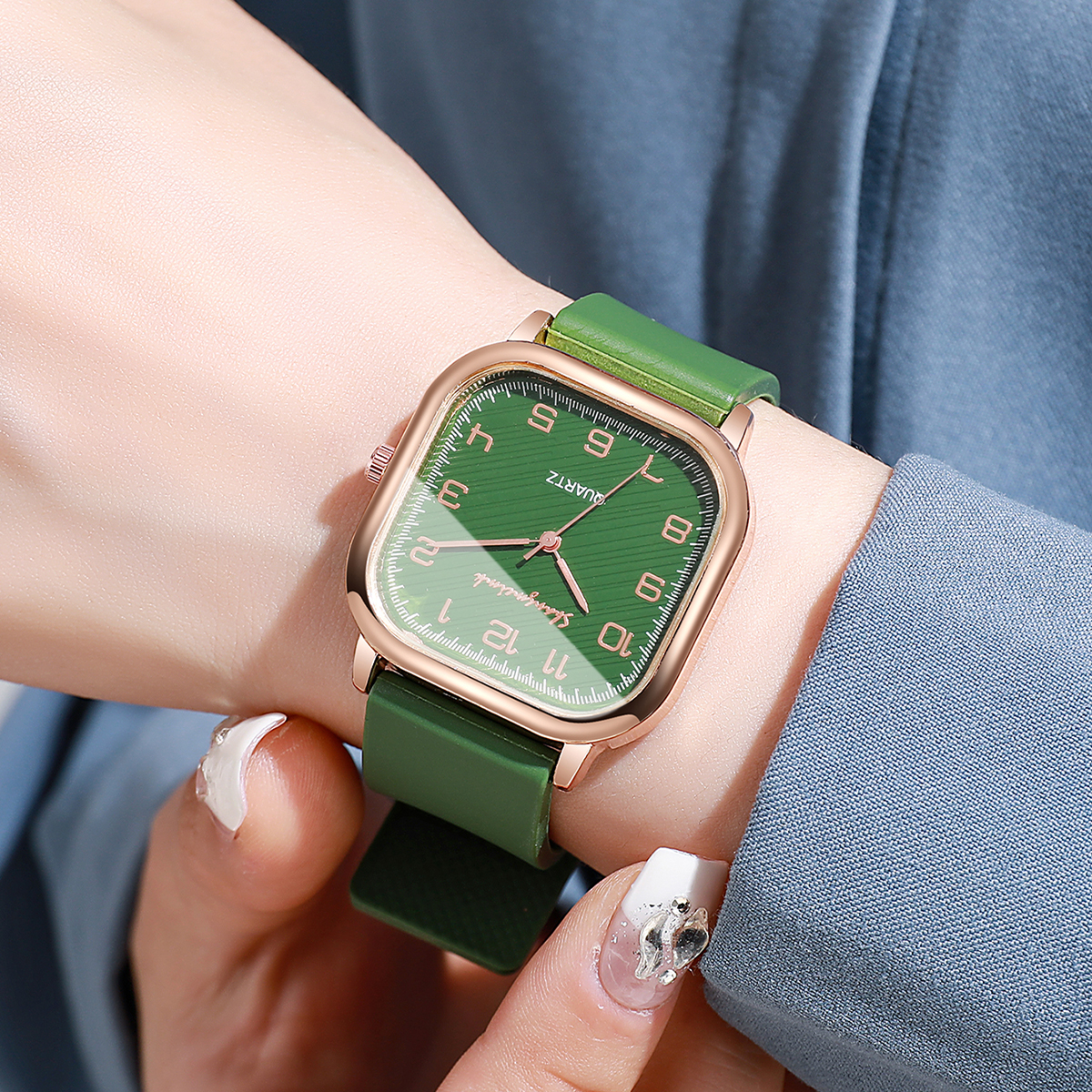 Fashion Square Women Watches C – обзор и цена Silicone Band Women